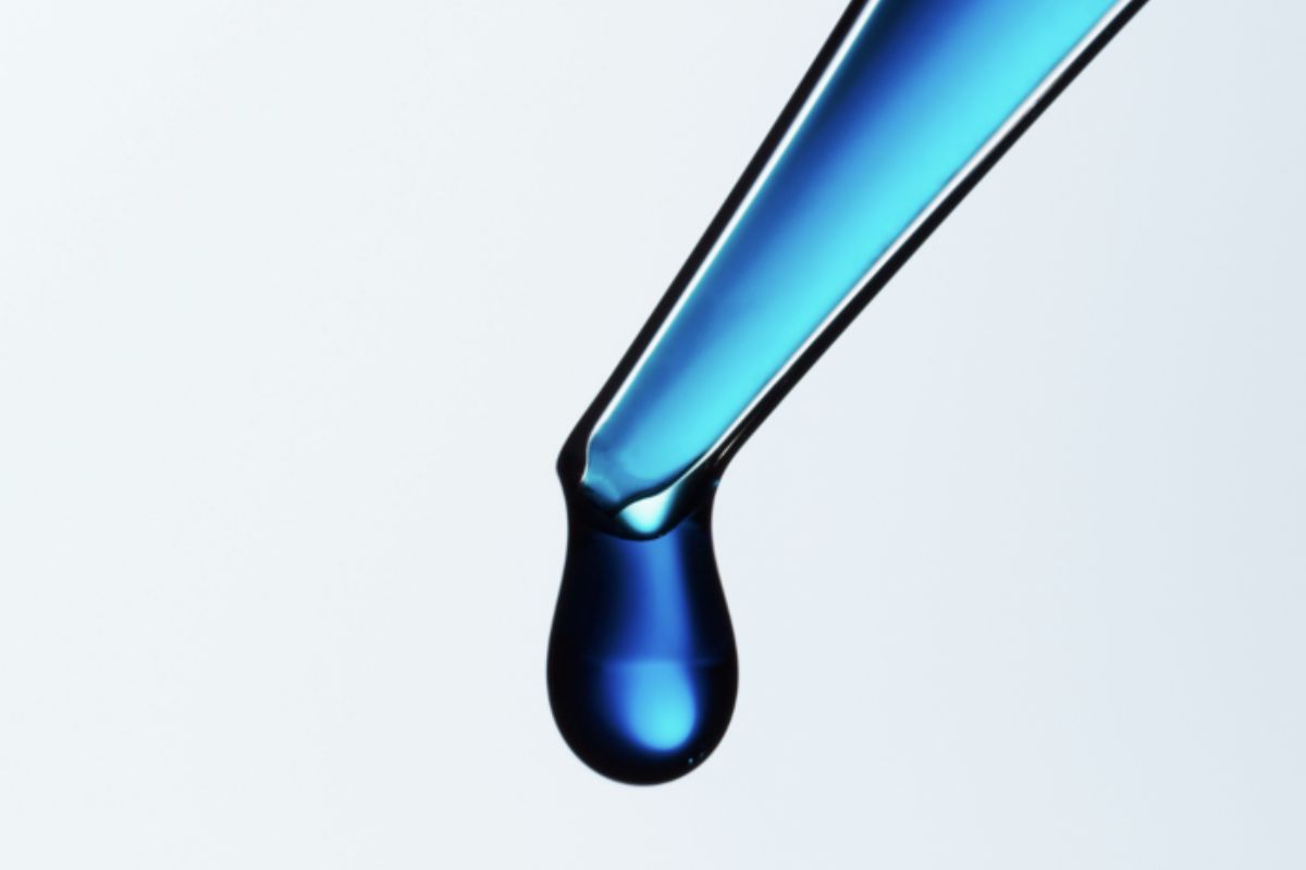🌿 Blue Tansy: El elixir azul que transforma tu piel